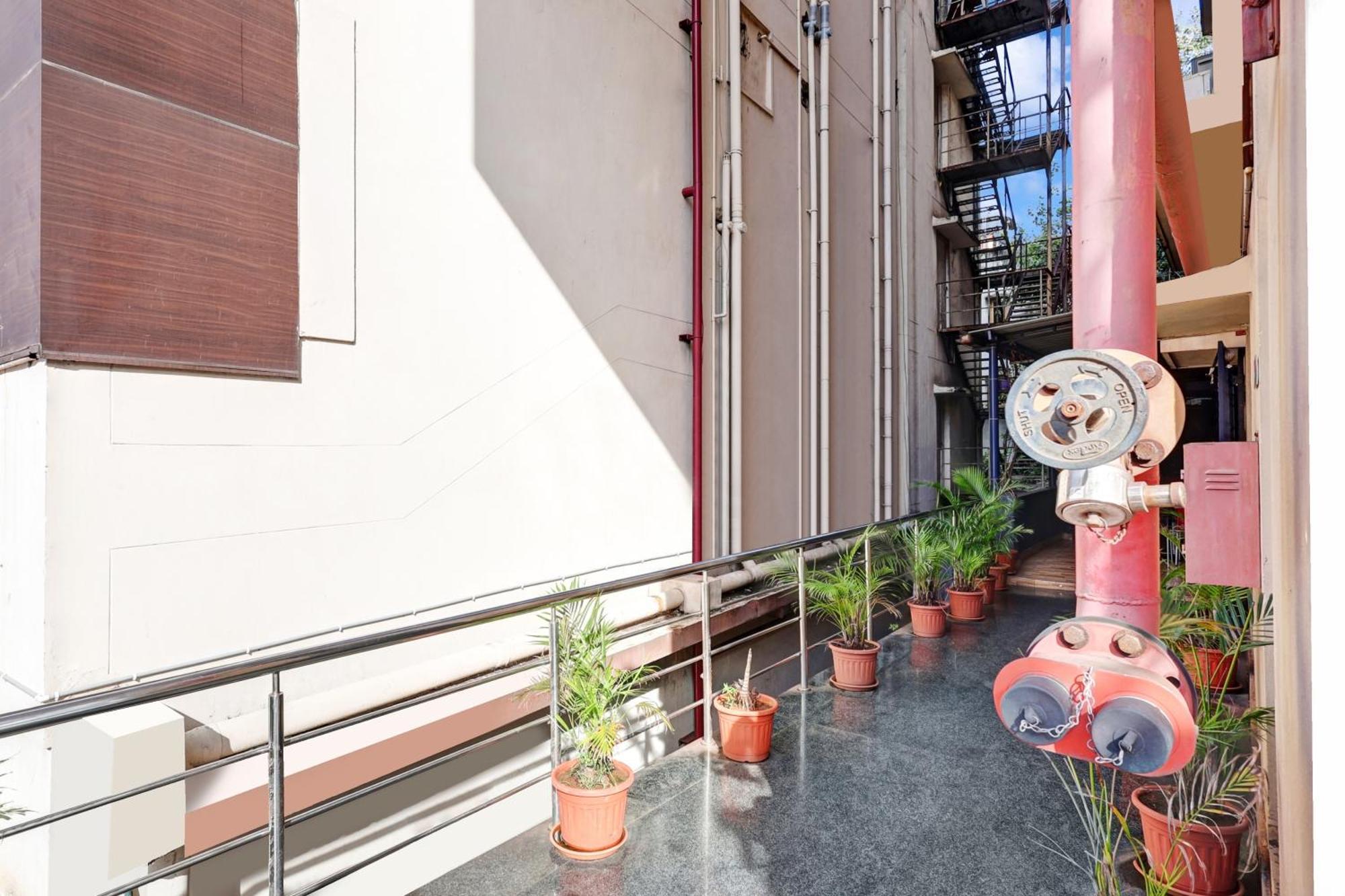 Super Collection O Dabagardens Near Beach Road Visakhapatnam Exterior foto