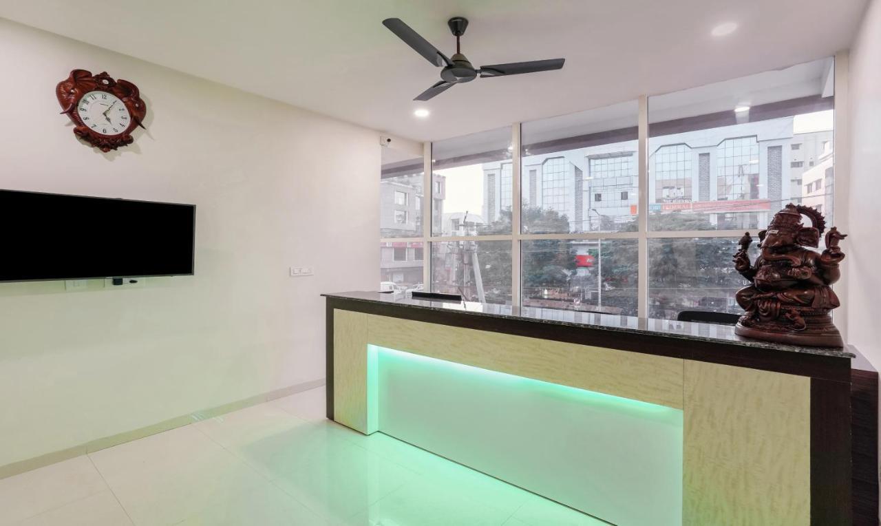 Super Collection O Dabagardens Near Beach Road Visakhapatnam Exterior foto